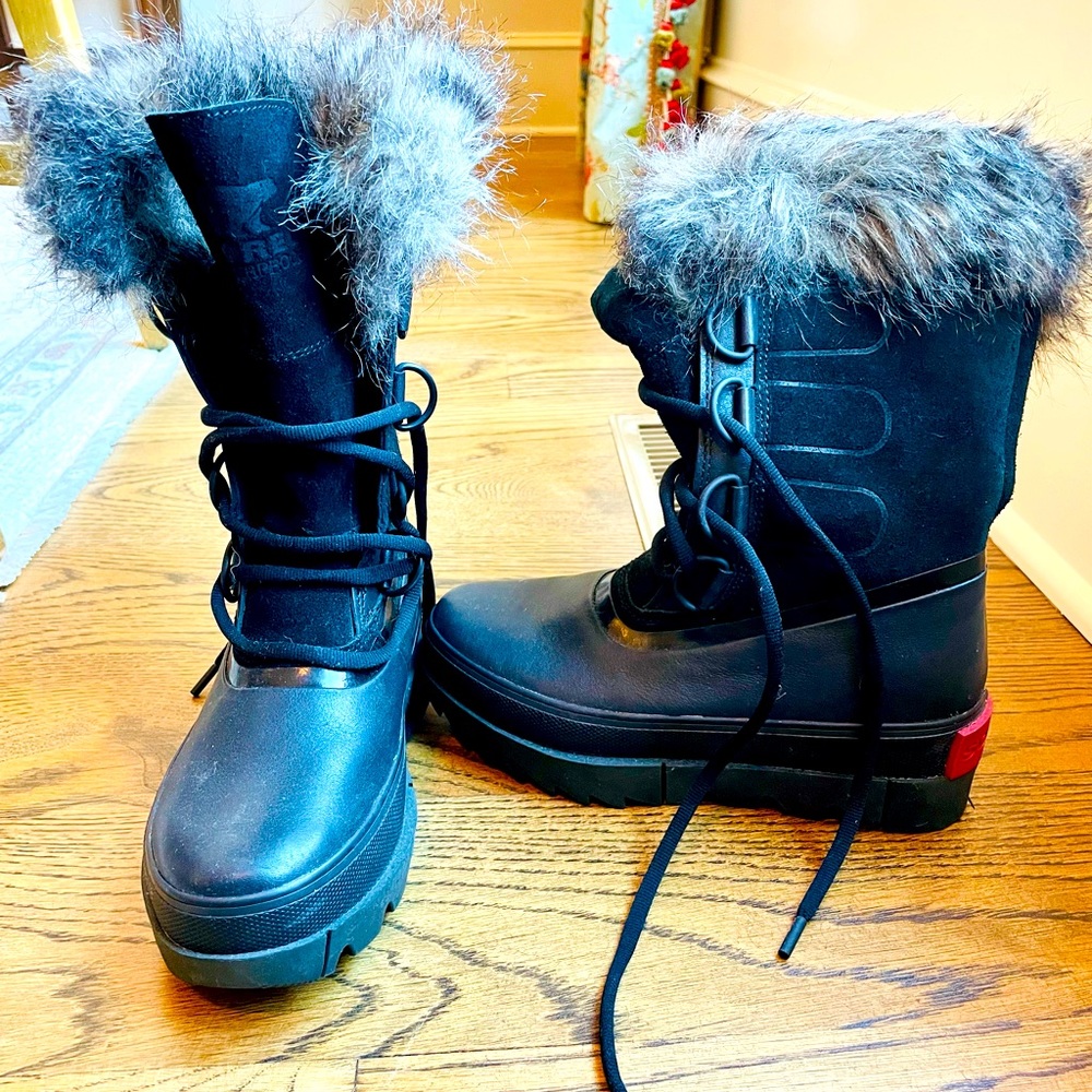 New Sorel Joan of Arc Snow Boots
